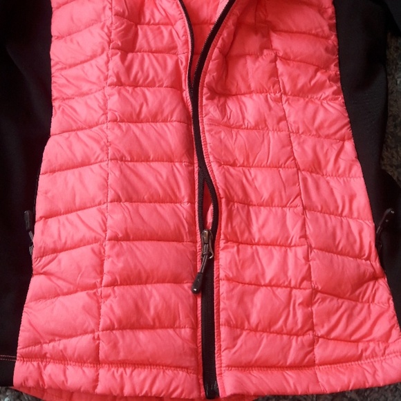 Weatherproof puffer jacket - Picture 3 of 4